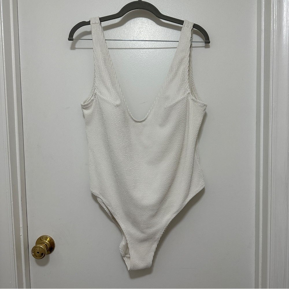 H&M White One Piece High Leg Swimsuit Bathing Suit Padded Cup Women Size XL Swim - Picture 4 of 7